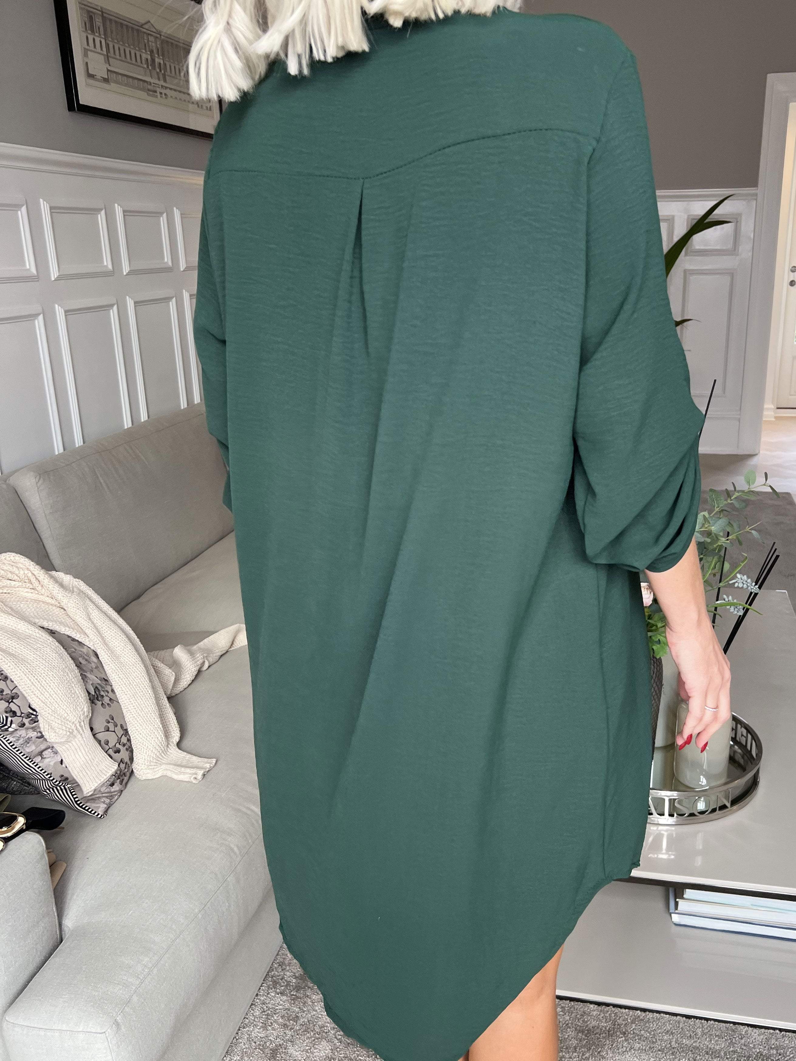 Vanesa Dress - Lätt och luftig klänning i enfärgade färger